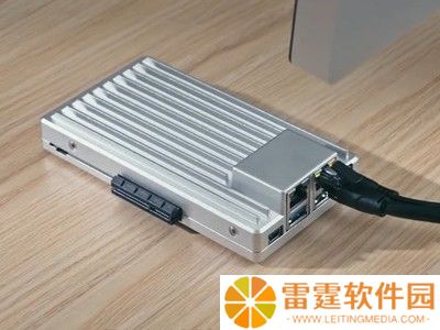 冰鲸科技推出 ZimaBoard 2 单板服务器，对外暴露 PCIe 3.0×4 接口