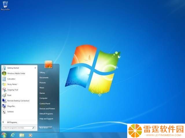 Win7早期为何纯色桌面让登录慢半拍？微软工程师道出真相