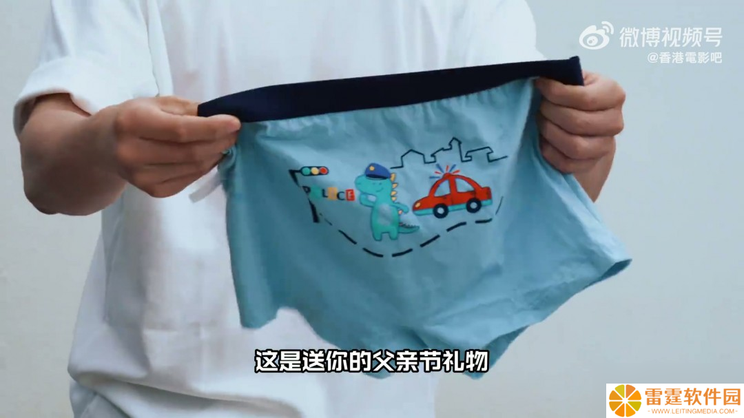 80后回忆杀！62岁李连杰和41岁谢苗再度同框饰演“父子”