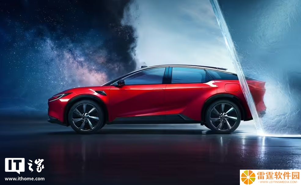 一汽丰田 bZ5 纯电轿跑 SUV 开启交付：比亚迪刀片电池，12.98 万元起