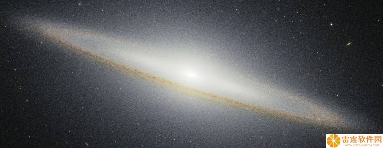 草帽星系近红外探秘：尘埃隐退，恒星璀璨亮相