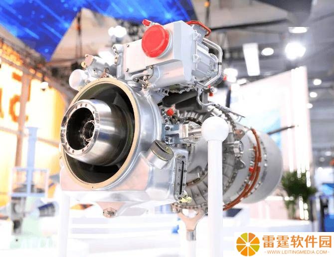 国产AES100航空发动机获生产许可，2026年交付“镧影R6000”
