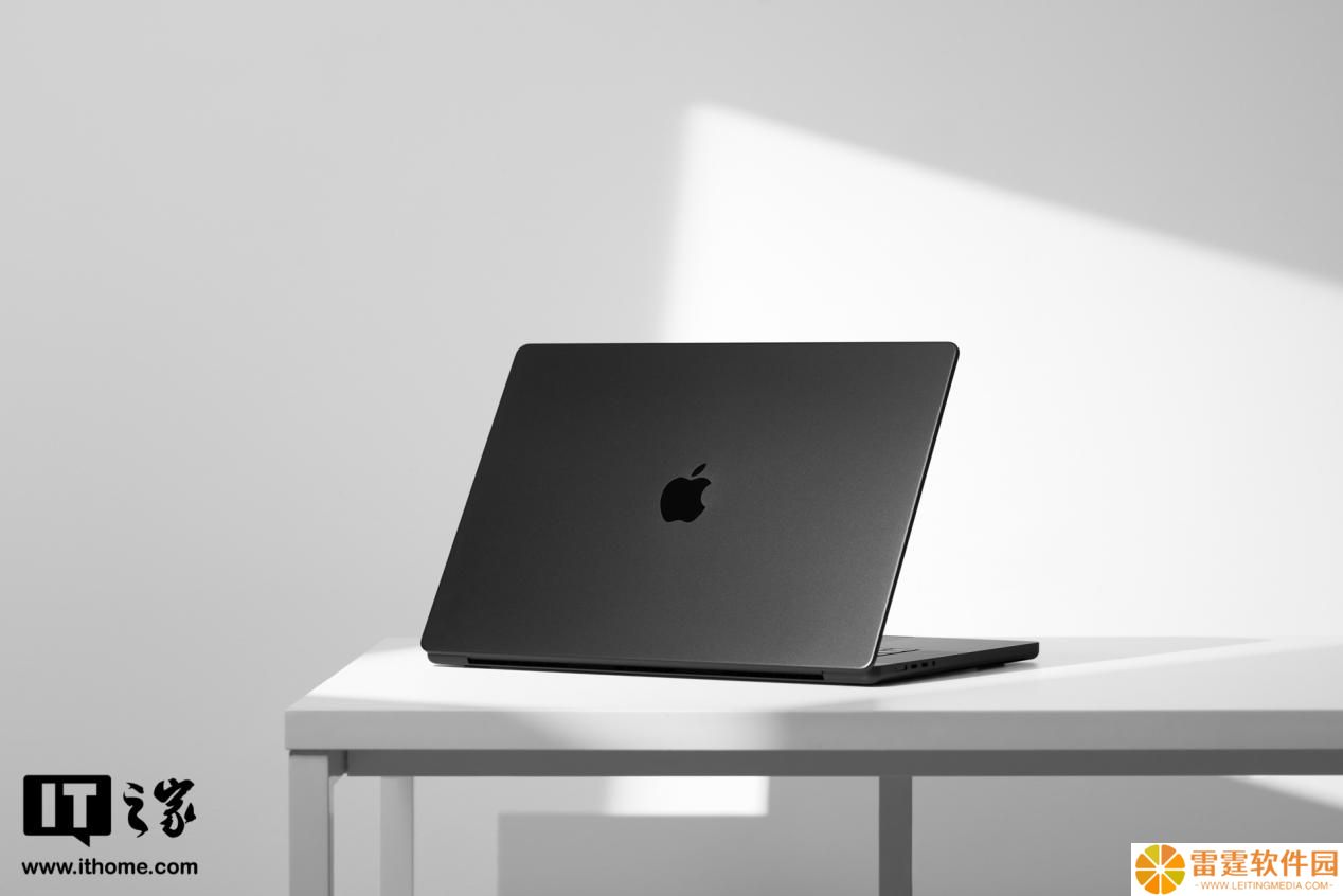 古尔曼：苹果首款 OLED MacBook Pro 推迟至 2026 年底至 2027 年初，M5 型号明年初发布