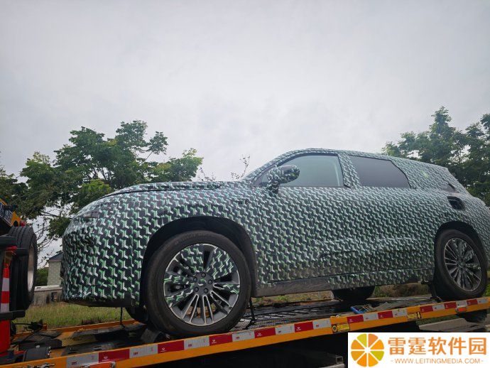 朱江明：零跑旗舰 D 系列明年 Q1 量产，首发搭载双高通骁龙 8797 芯片